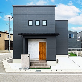 明るく開放感溢れる<br>ジャパンディスタイルの家