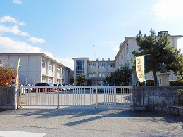 市立城南小学校