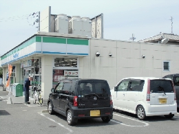 ファミリーマート中小森店