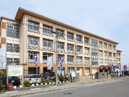 市立下阪本小学校