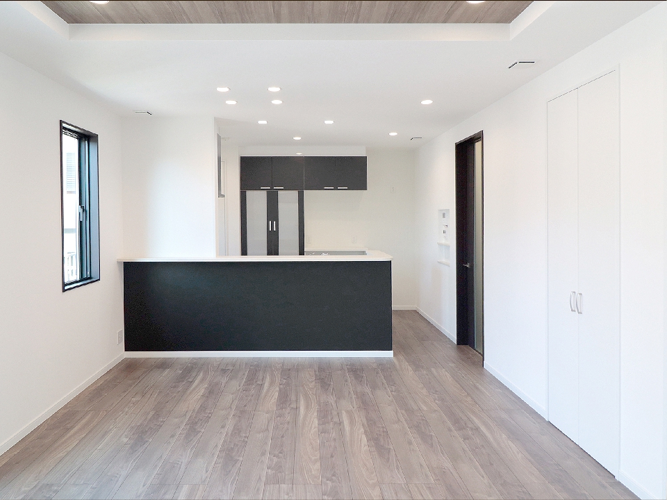 ブラックが映えるLDK