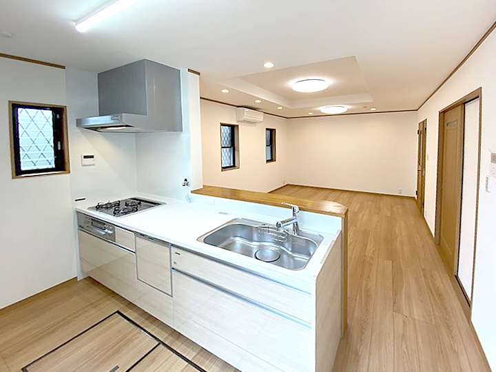 草津市y様邸 New 対面キッチンに間取り変更 実例紹介 アヤハ不動産のリフォーム