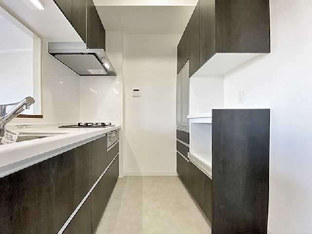 東近江市K様<br>キッチンと床・壁・天井リフォーム