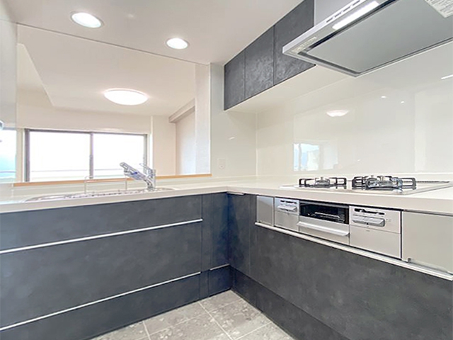 大津市O様<br>グレー基調に仕上げた上質マンションリノベ