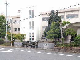 市立金勝小学校